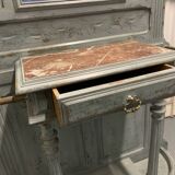 Wall mounted coat rack