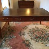 Double-sided desk