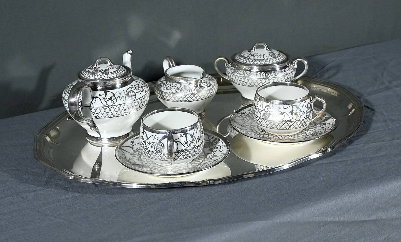 Limoges Porcelain Tea Set, “Saint Graal” Model – Early 20th Century