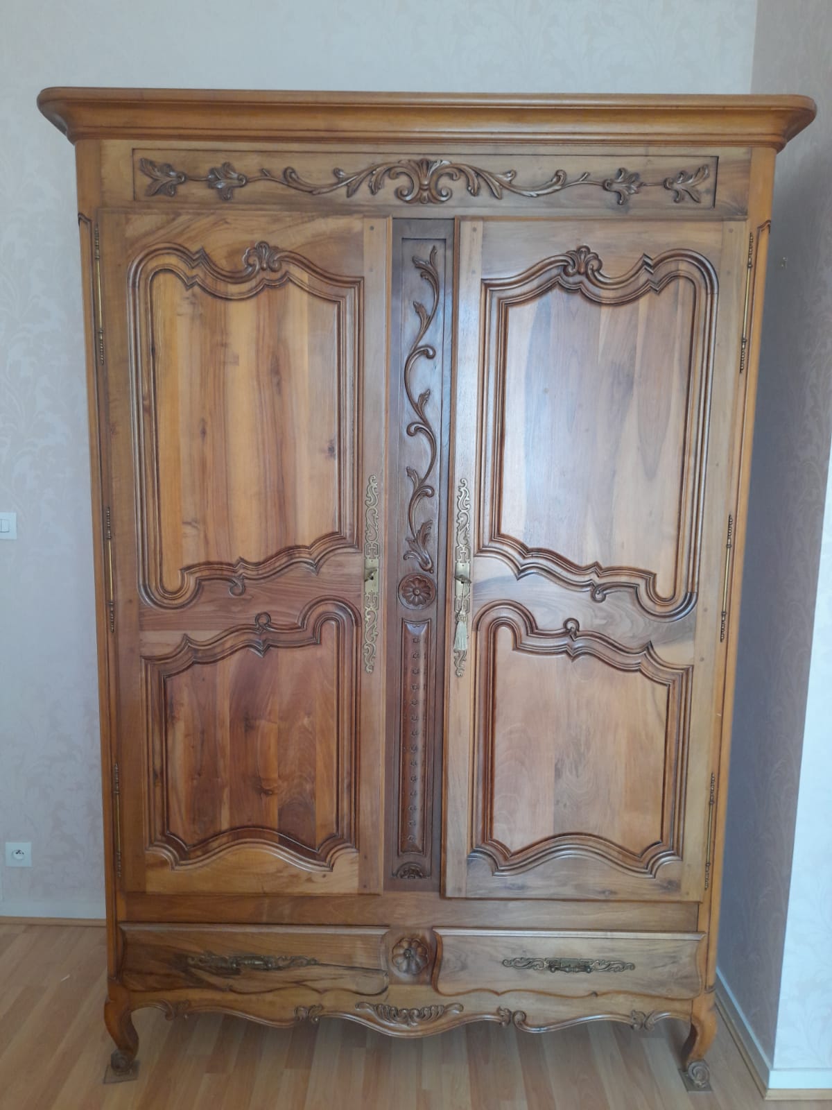 Armoire