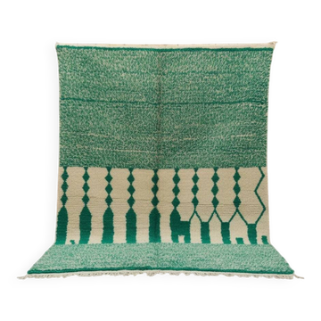 Grand tapis Azilal 305 x 210 cm – Tapis en laine marocaine vert émeraude avec motifs berbères graphiques, GD-983