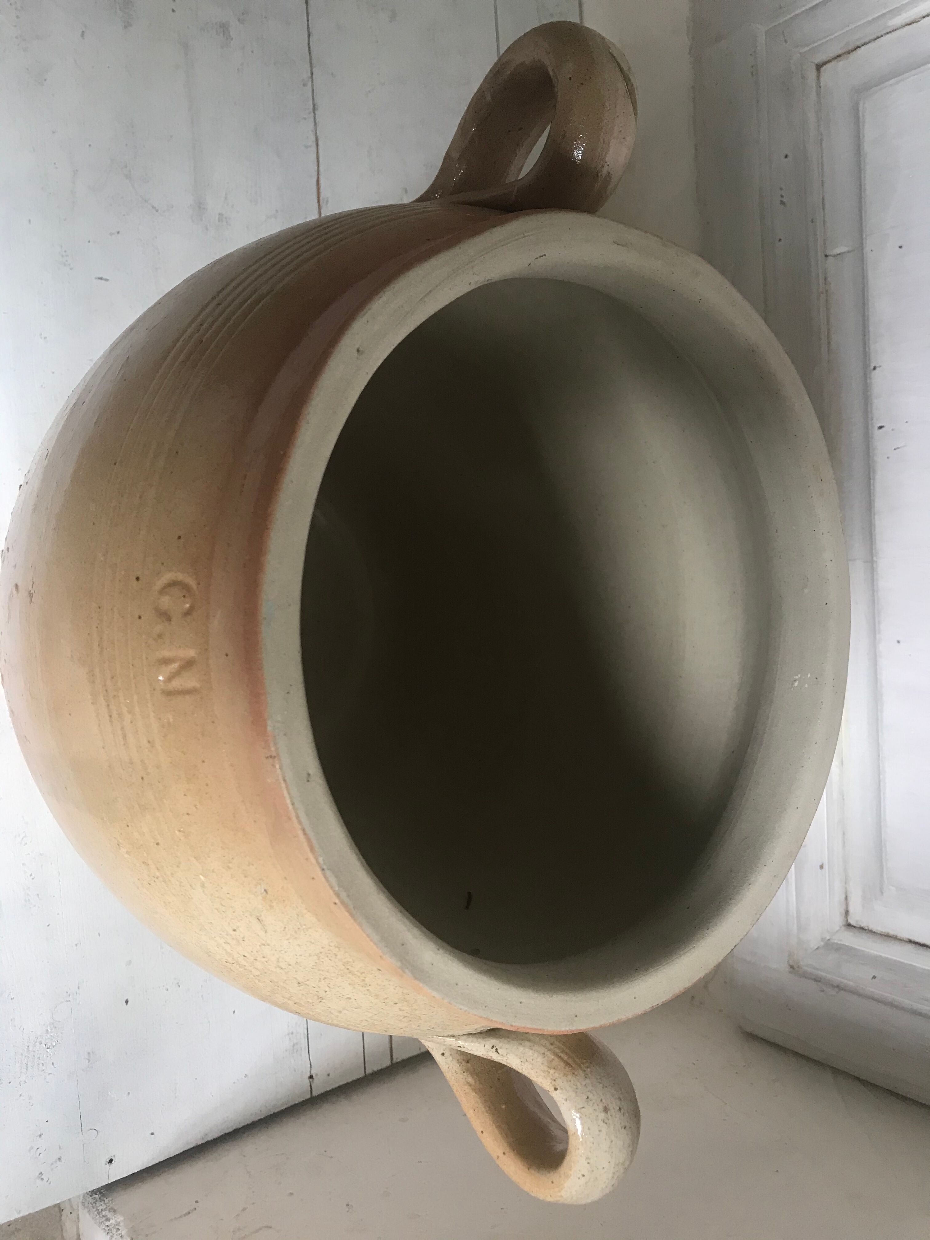 10l sandstone pot