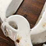 Letter Q - Enamelcast cast iron sign / Godin