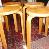 Tabouret en bois