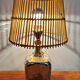 Lampe en verre et rotin