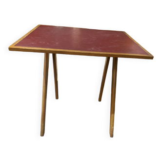 Scandinavian desk school desk