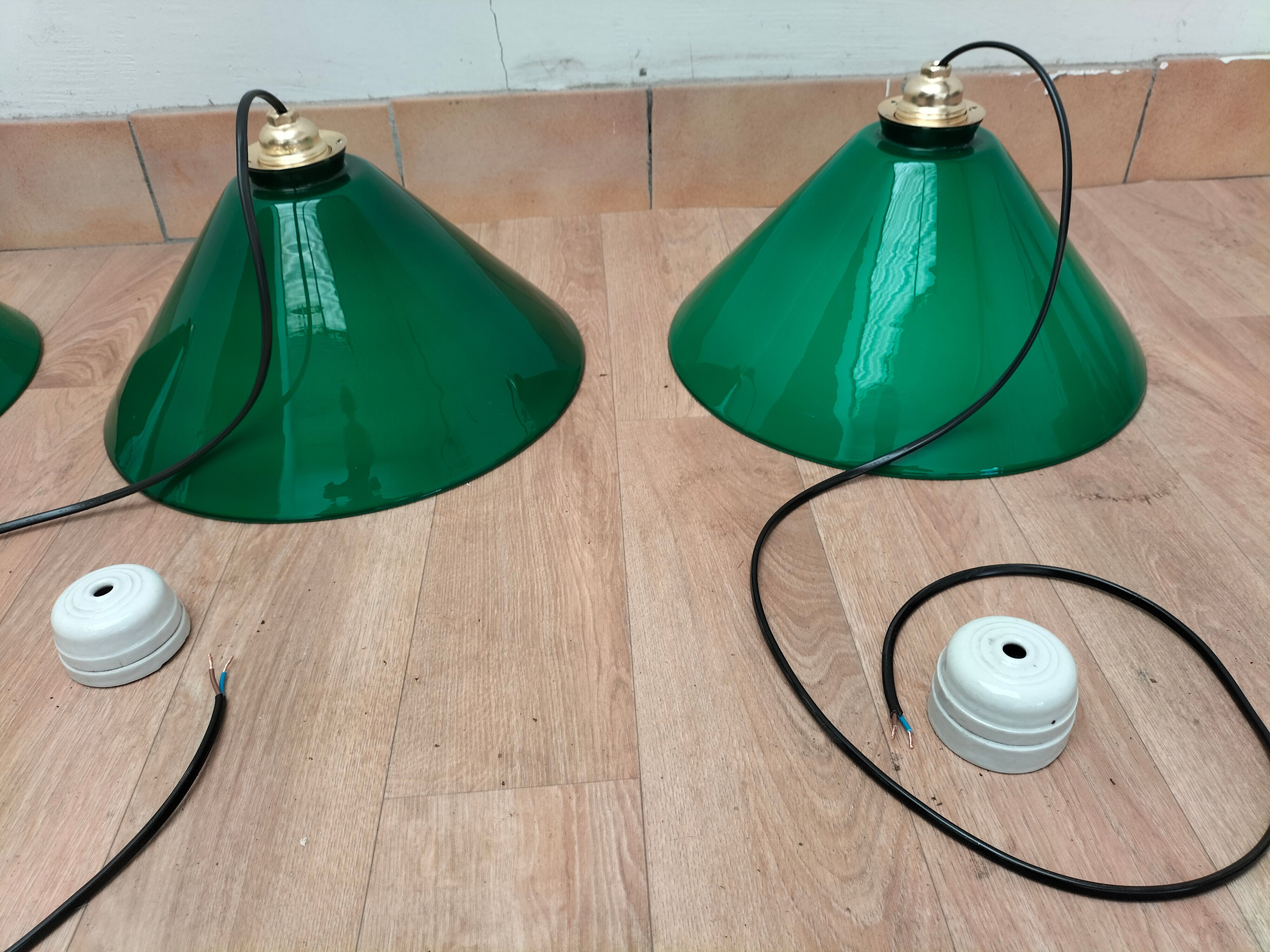 Lot de 3 opalines vertes anciennes