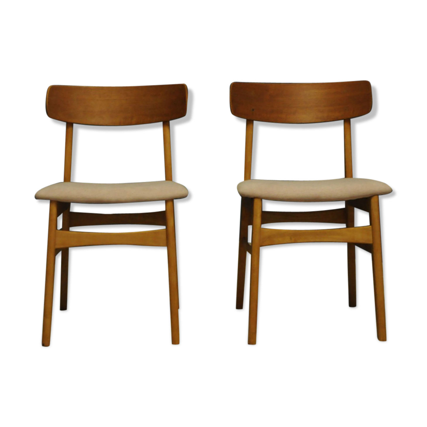Set of 2 vintage chairs