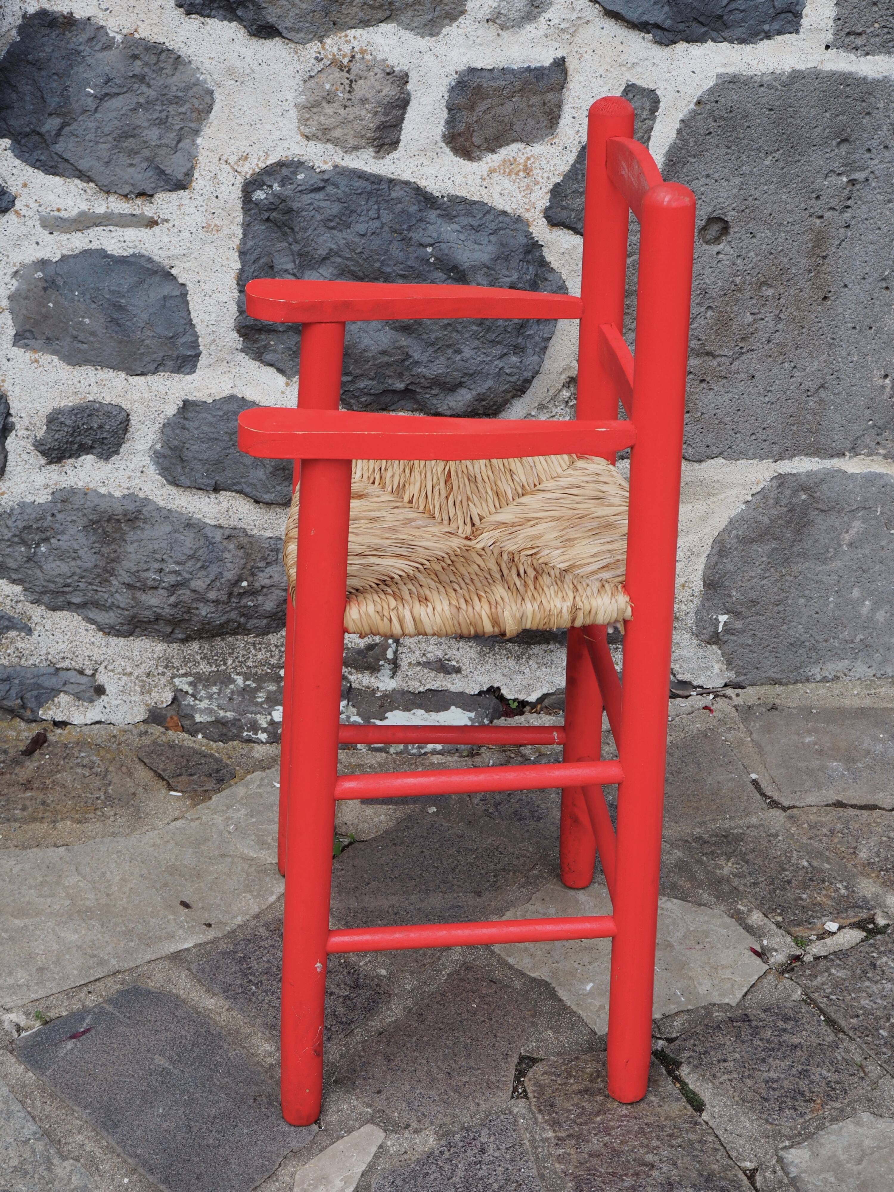 Straw high chair for children