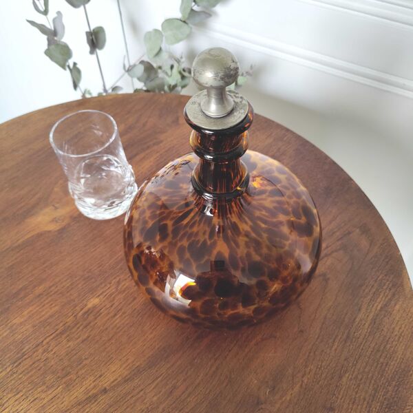 Carafe en verre écaille soufflé