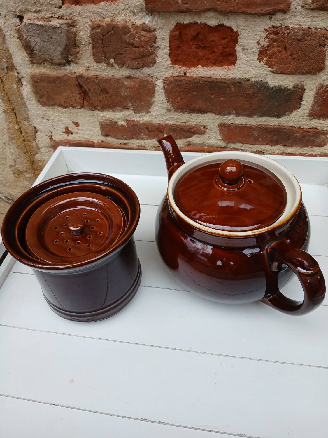 Old coffee maker with filter and 2 lids