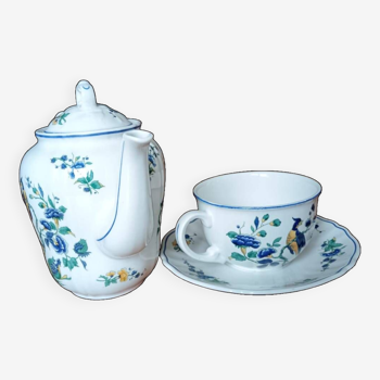 Villeroy and Boch teapot and cup
