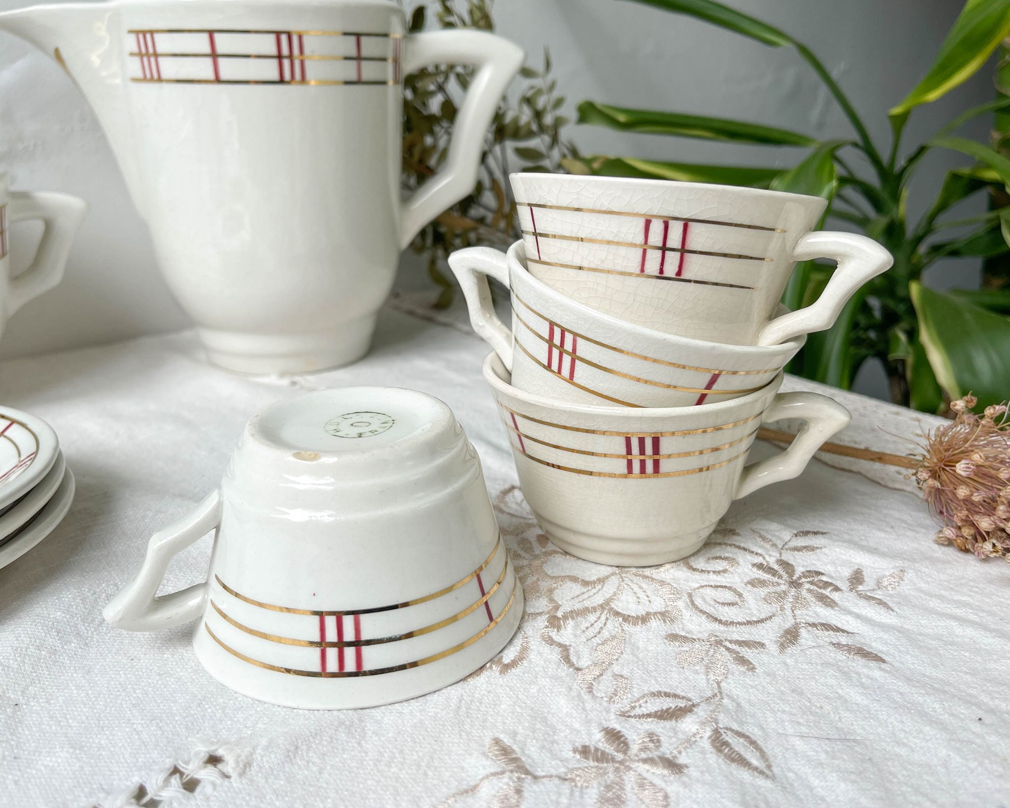Vintage tea set in white porcelain with stripes, Moulin des Loups orcerame model "Richelieu"