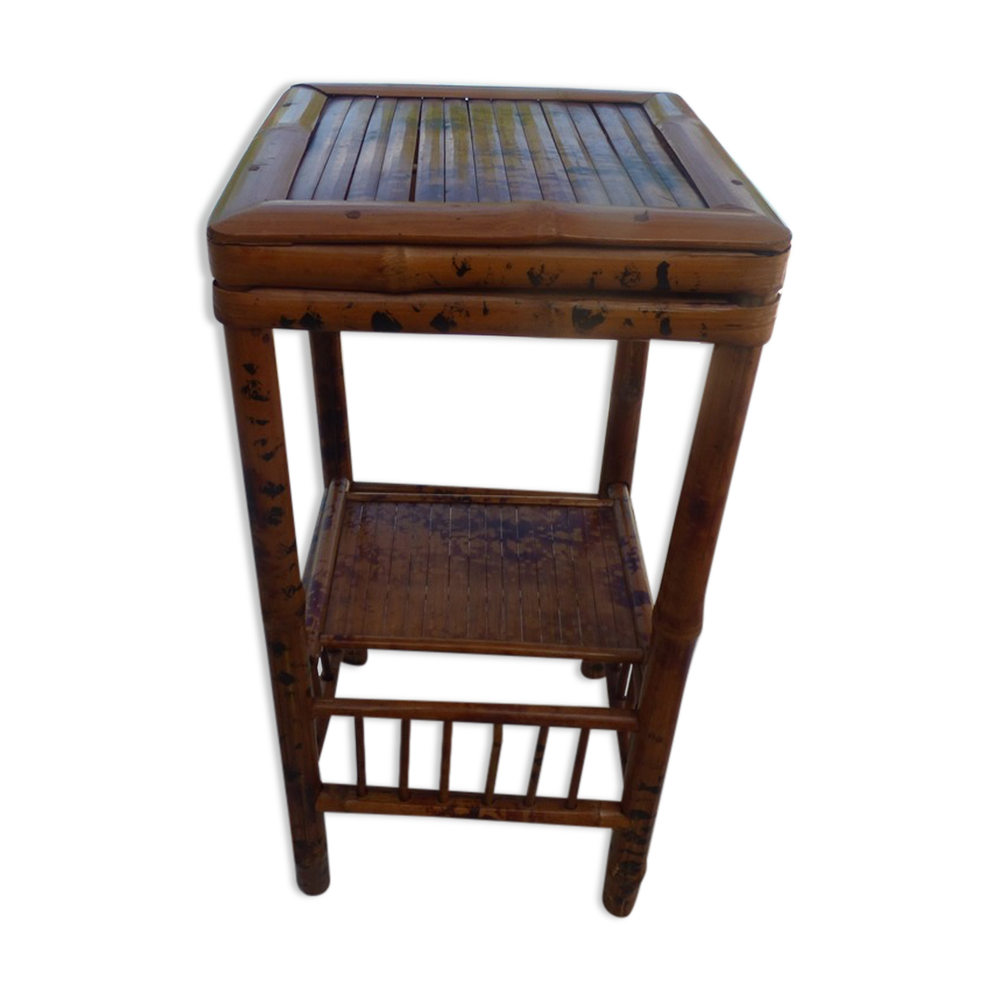 Bamboo harness with removable shelf