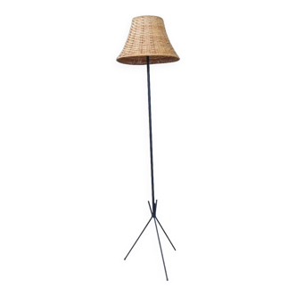 Lampadaire tripode en acier et osier 1950