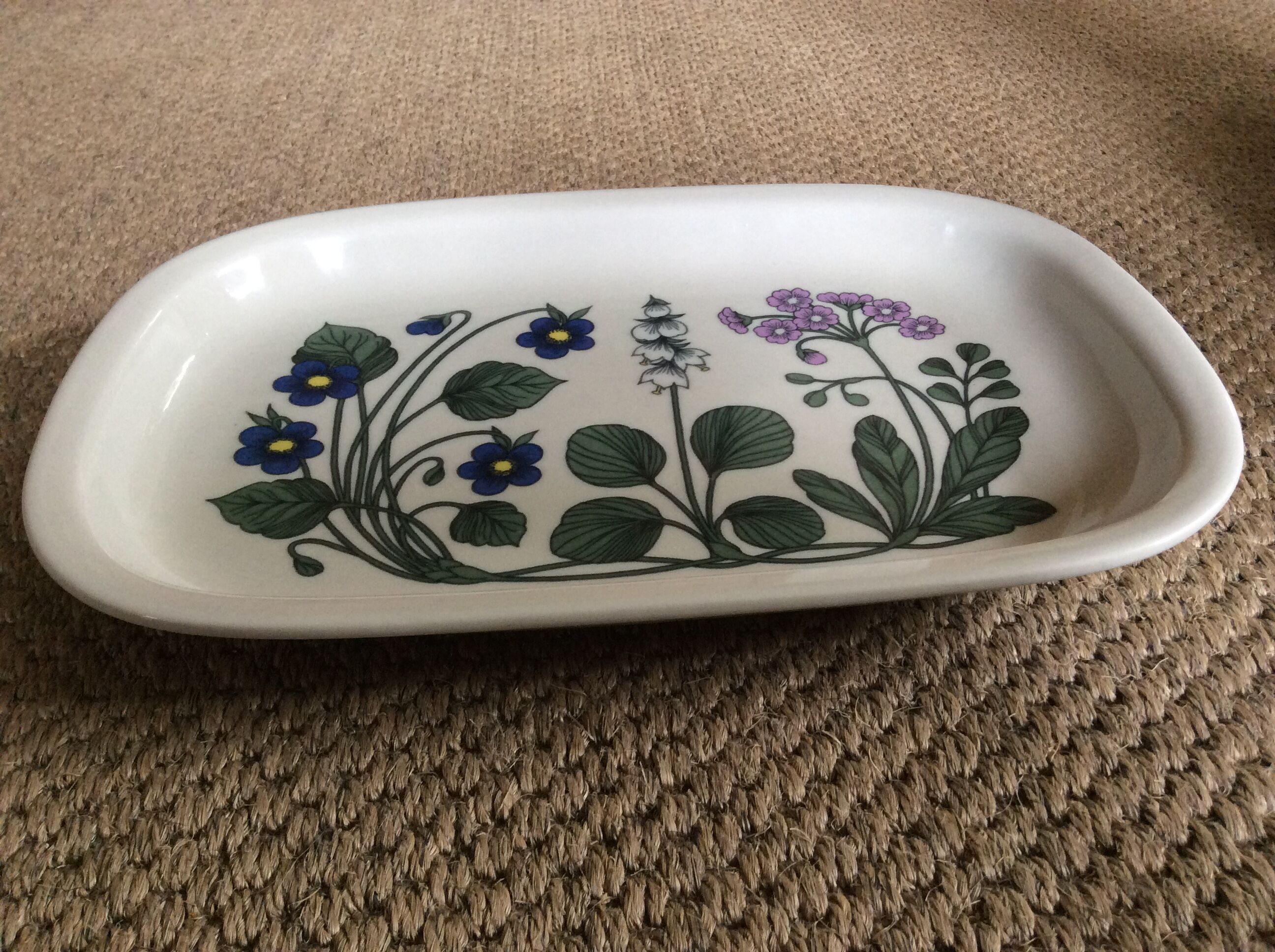 Vintage dish