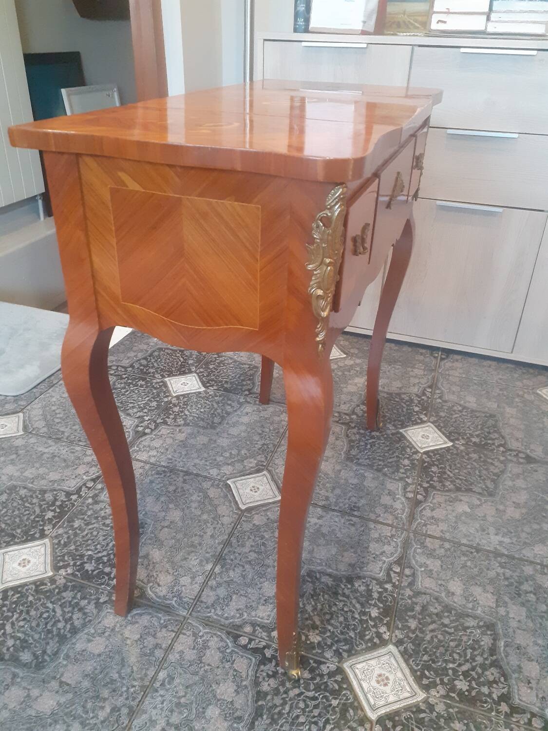 Louis XV style rosewood marquetry dressing table