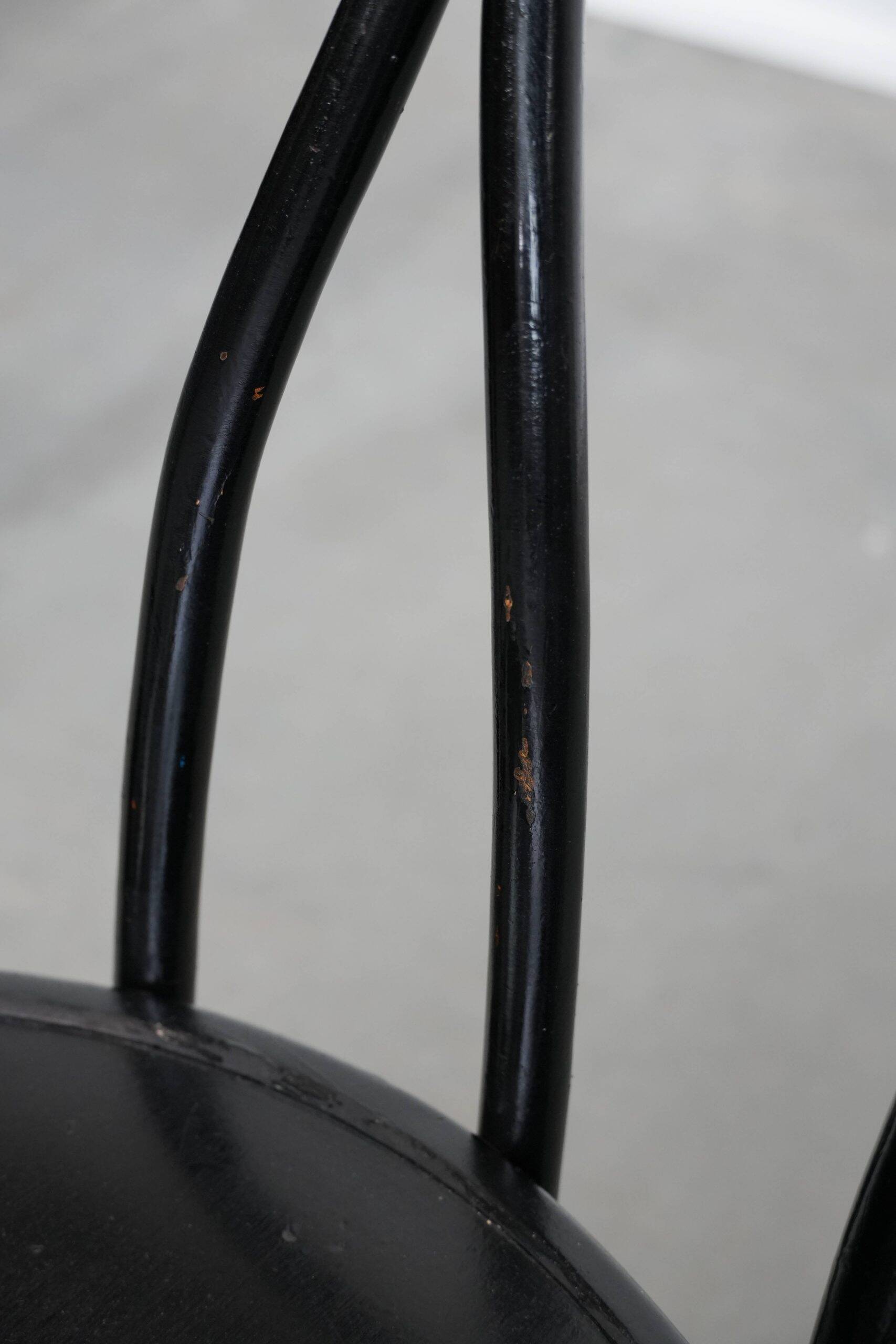 Set of 6 black vintage  bistro chairs with elegant design