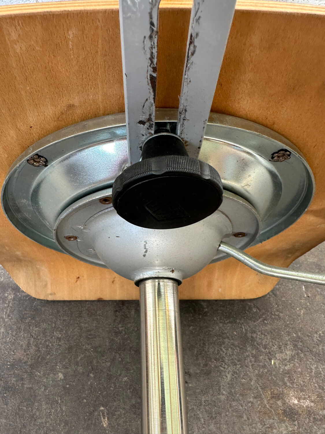 BAO industrial chair