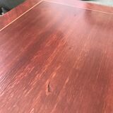 Table scandinave