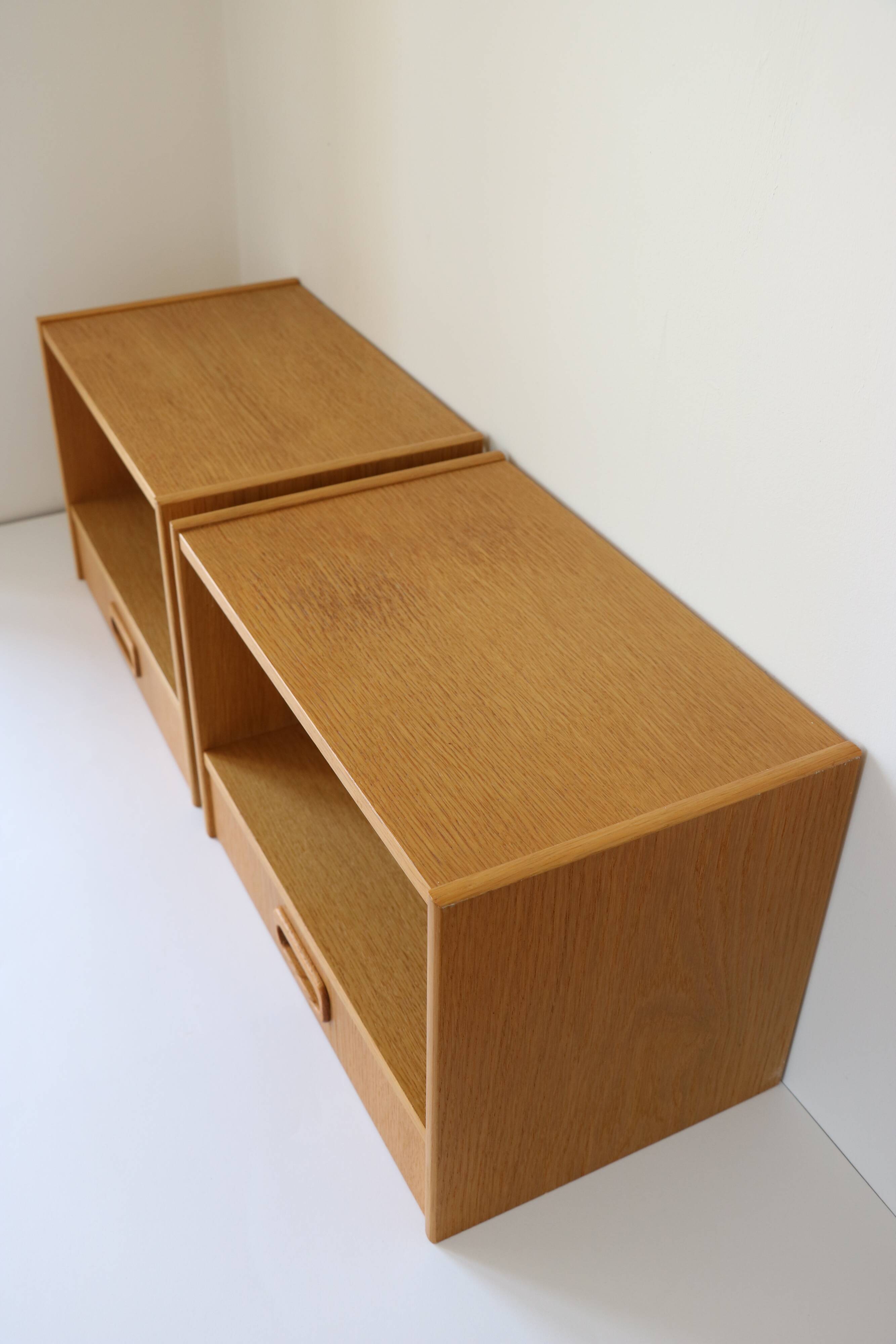 2 wall-mounted Scandinavian bedside tables with drawers, oak, 1960.