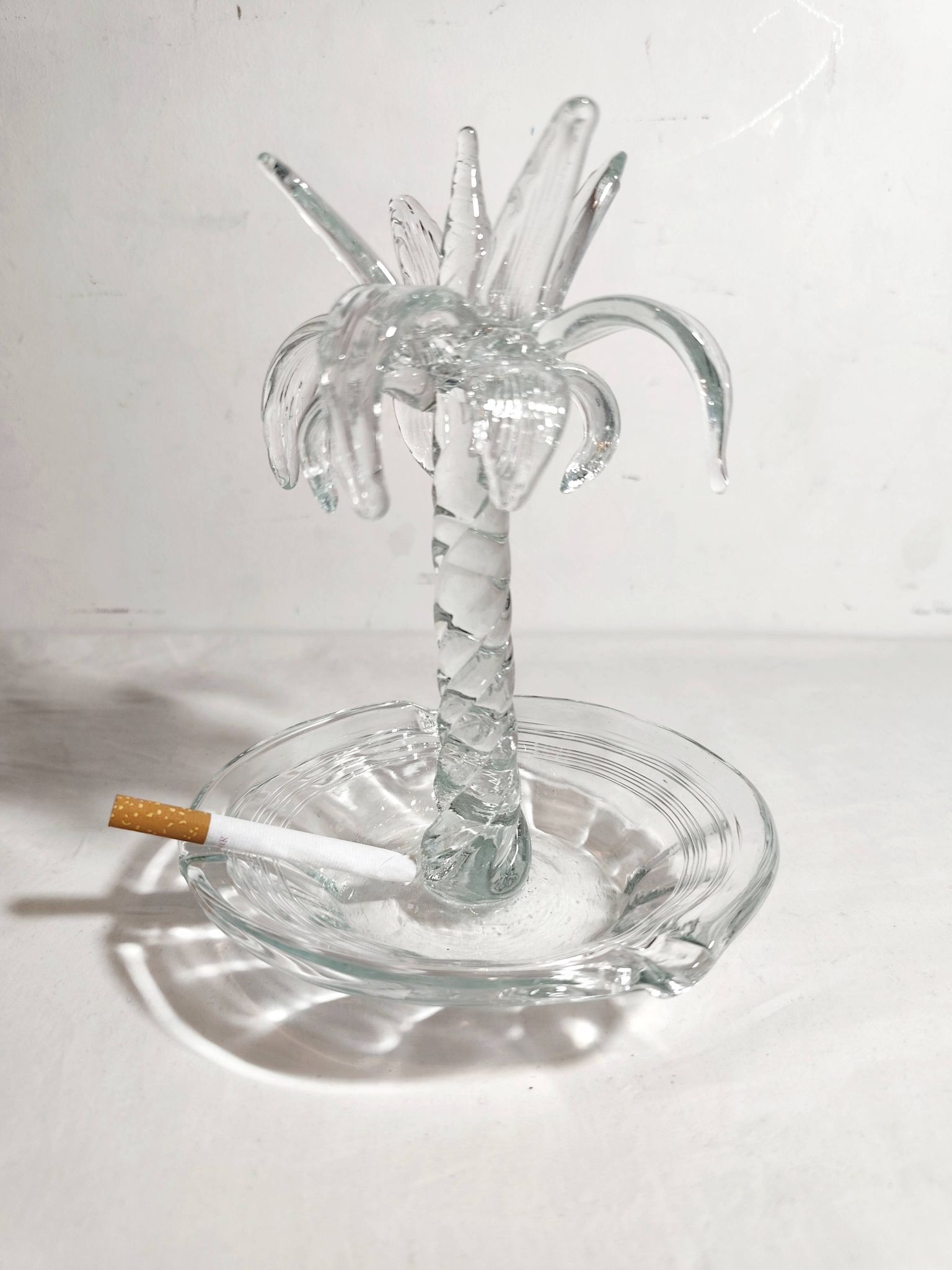 Cenicero de cristal. España, 1980s.
