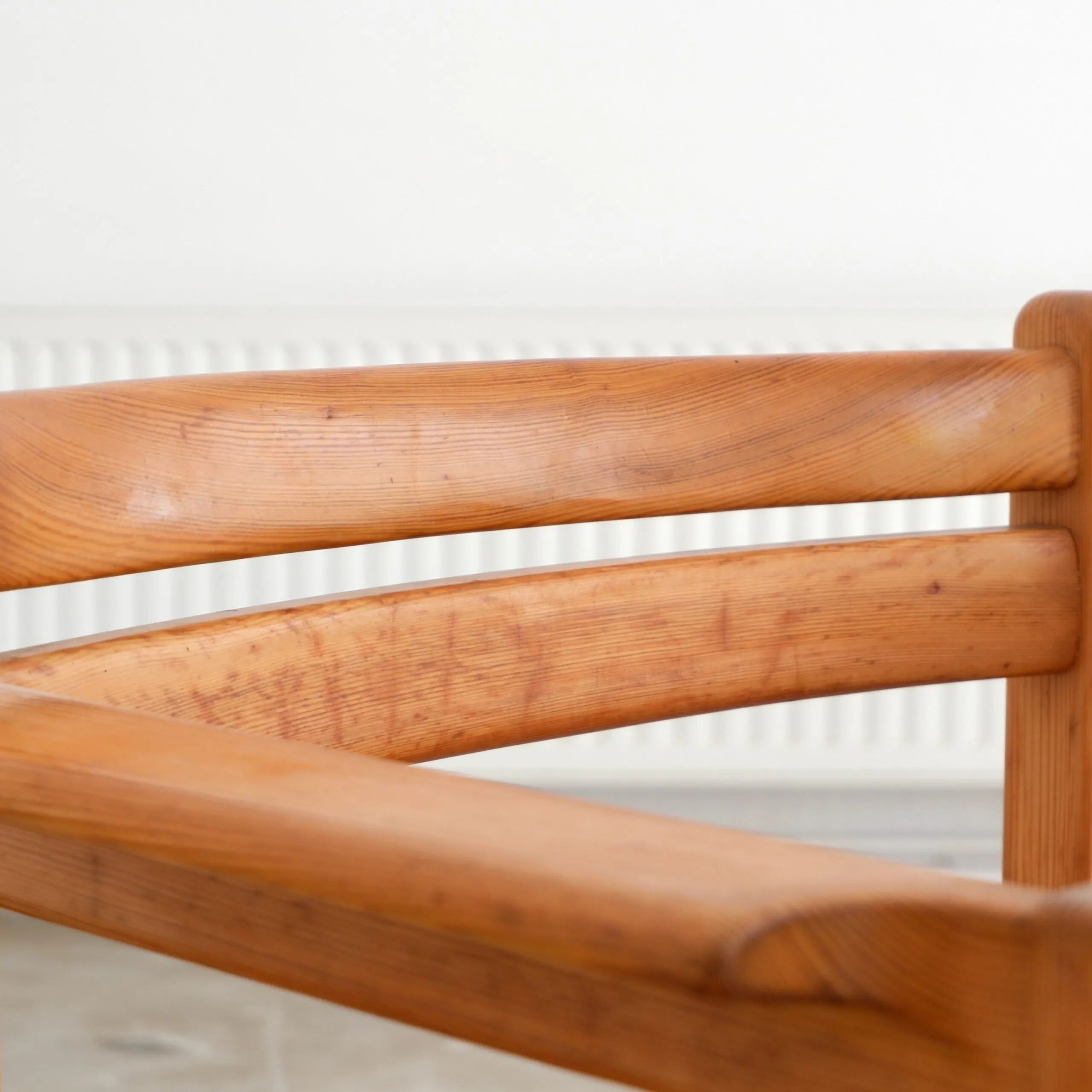Ensemble de 6 fauteuils "Asserbo" en pin par Borge Mogensen pour Karl Andersson & Söner