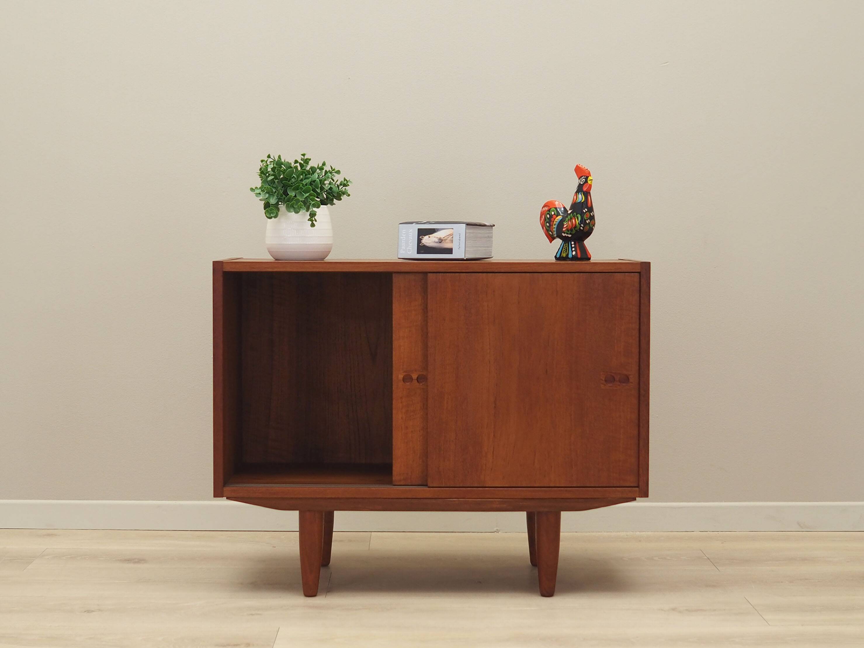Cabinet danois en teck par Arne Vodder, années 1960