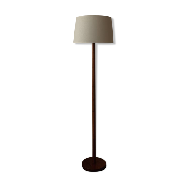 Lampe de sol en teck vintage avec abat-jour en tissu, années 1960-70. — Beyit