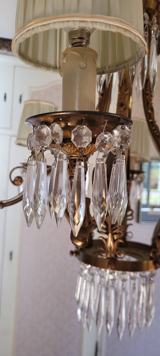 Bronze chandelier with 6 light pendants