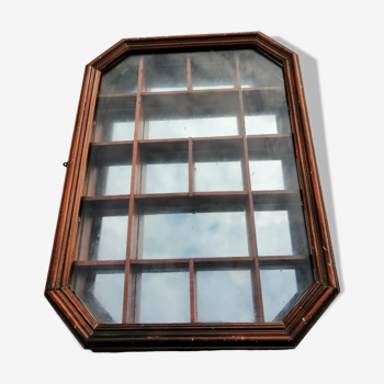 Vitrine mural pour miniature a compartiments octogonale