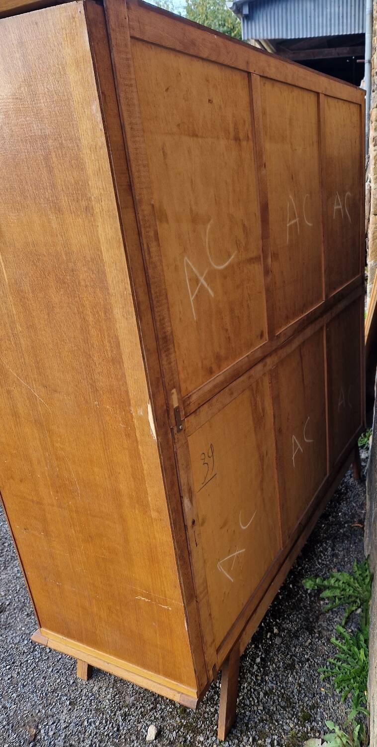 Vintage 3-door wardrobe from the 60s/70s.