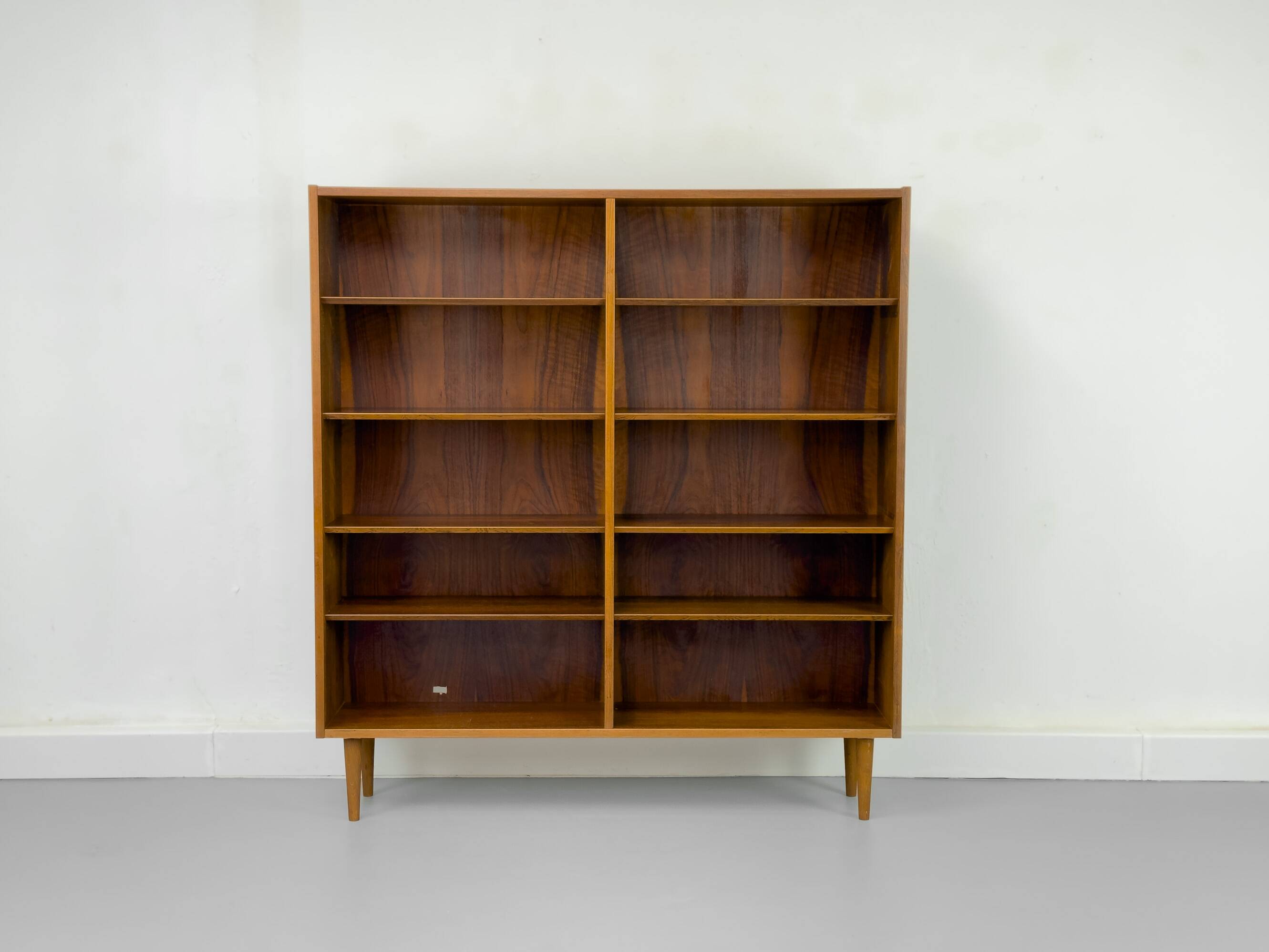 Bibliothèque danoise vintage par Carlo Jensen pour Hundevad & Co., années 1960
