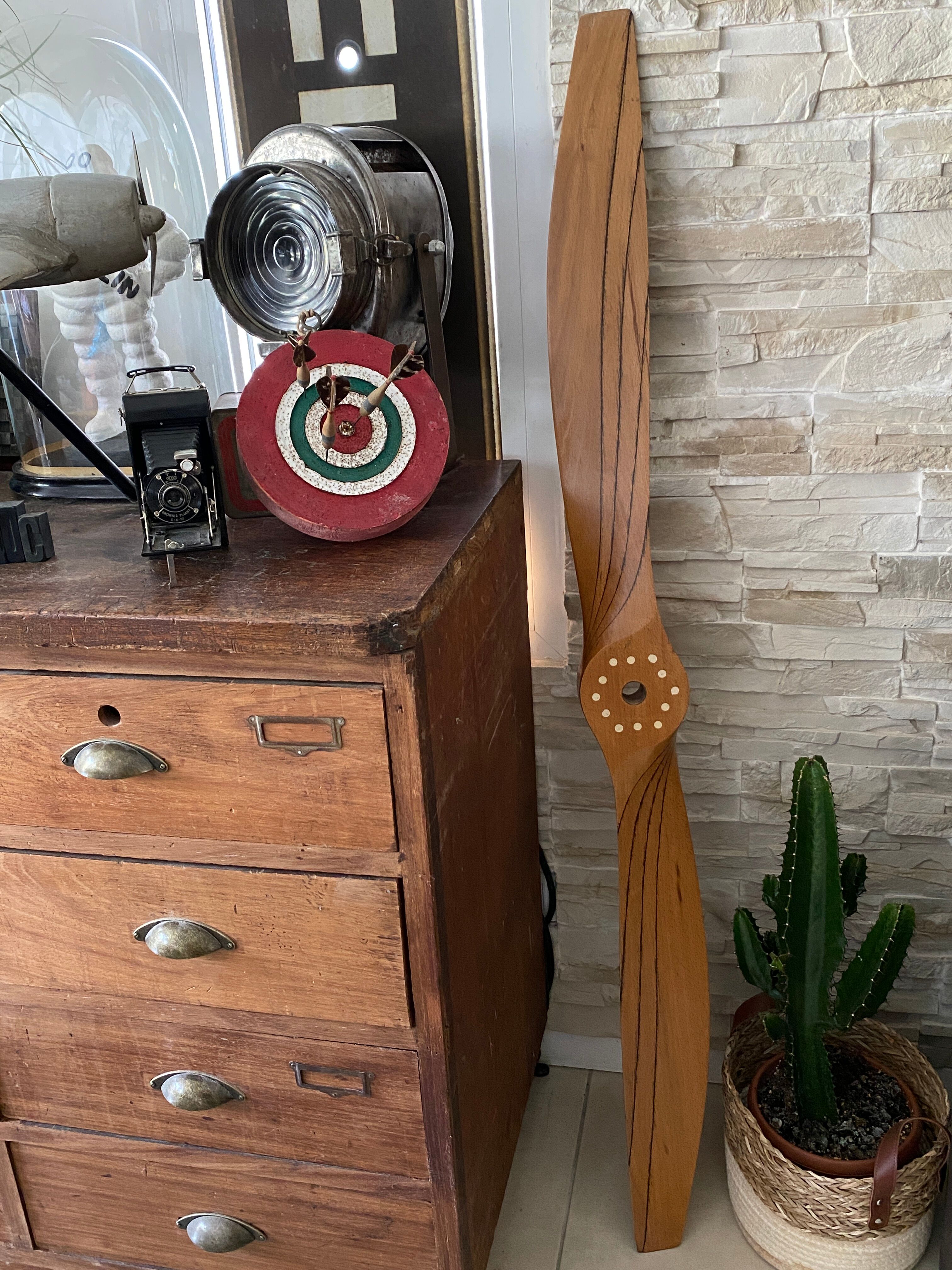 Wooden airplane propeller