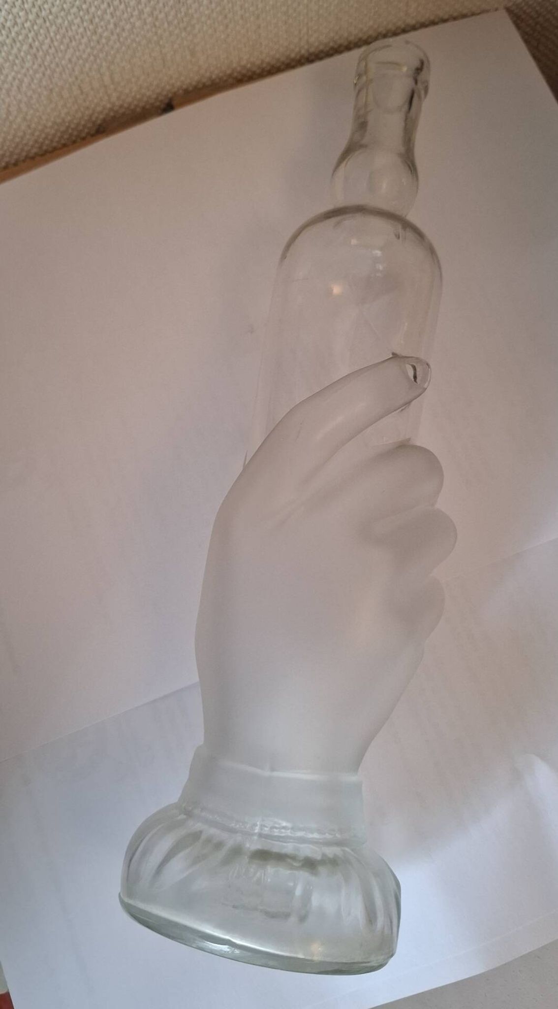 Bottle hand from the Legras factory in Saint-Denis (19th century)