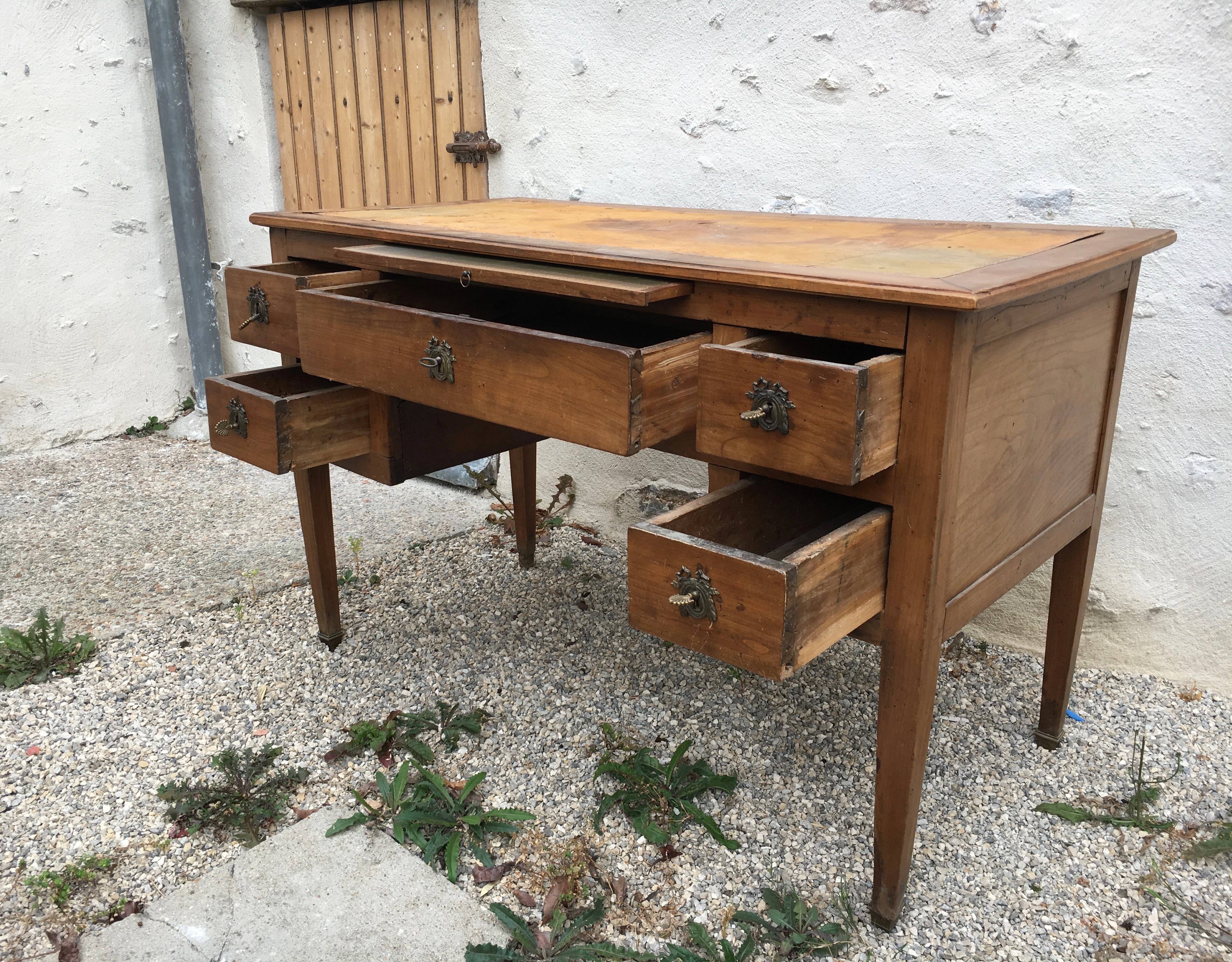 Bureau en bois massif