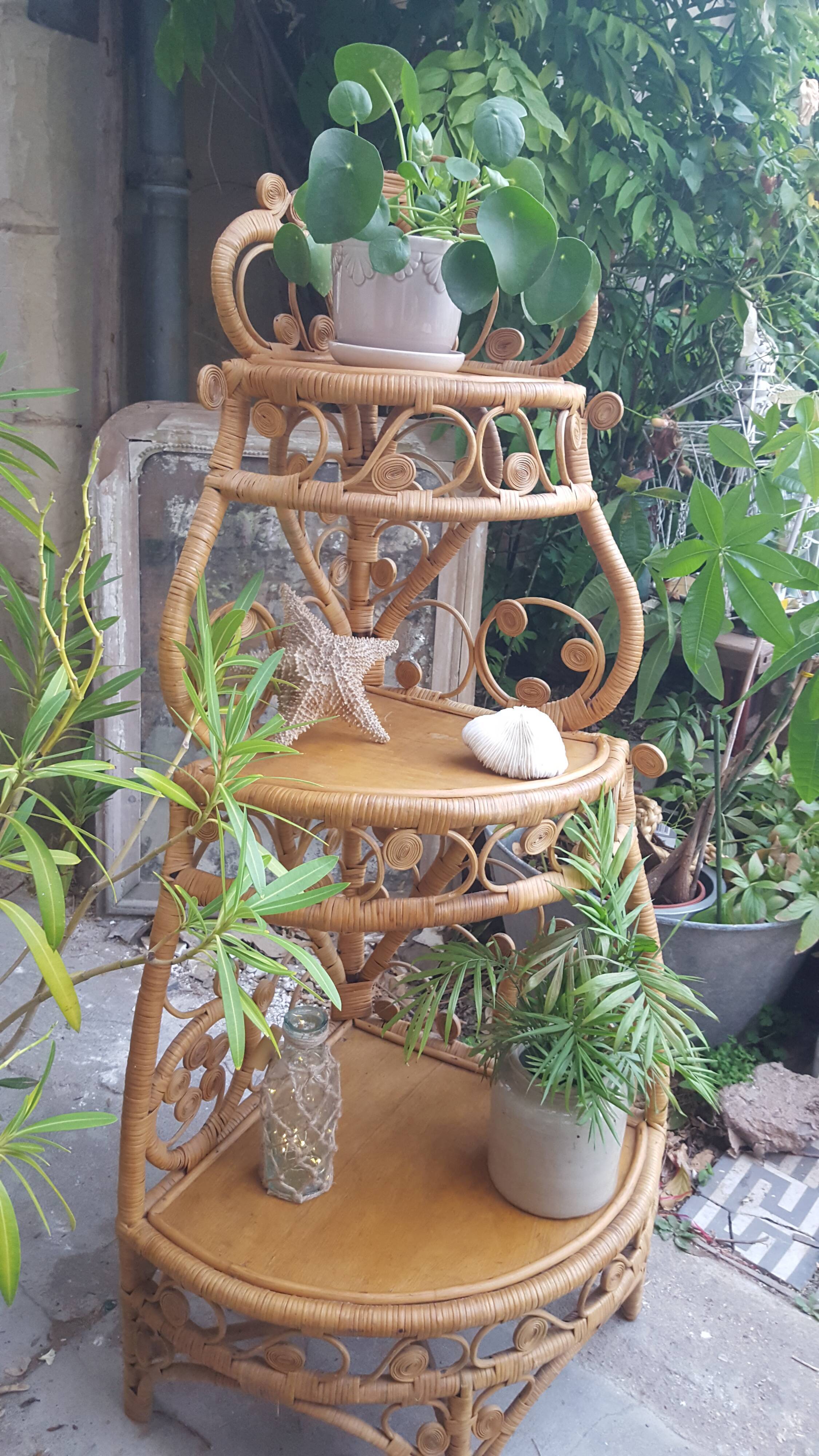 Vintage rattan notch shelf