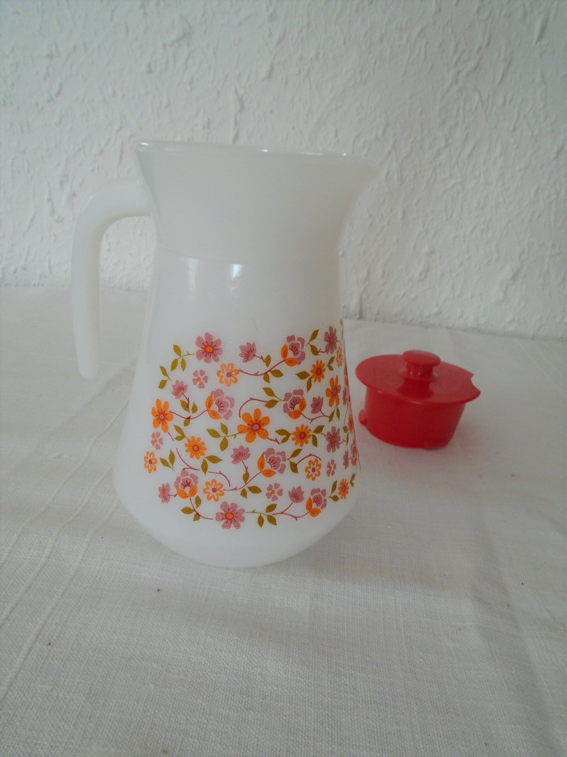 Pichet Scania verseuse carafe petities fleurs orange arcopal vintage