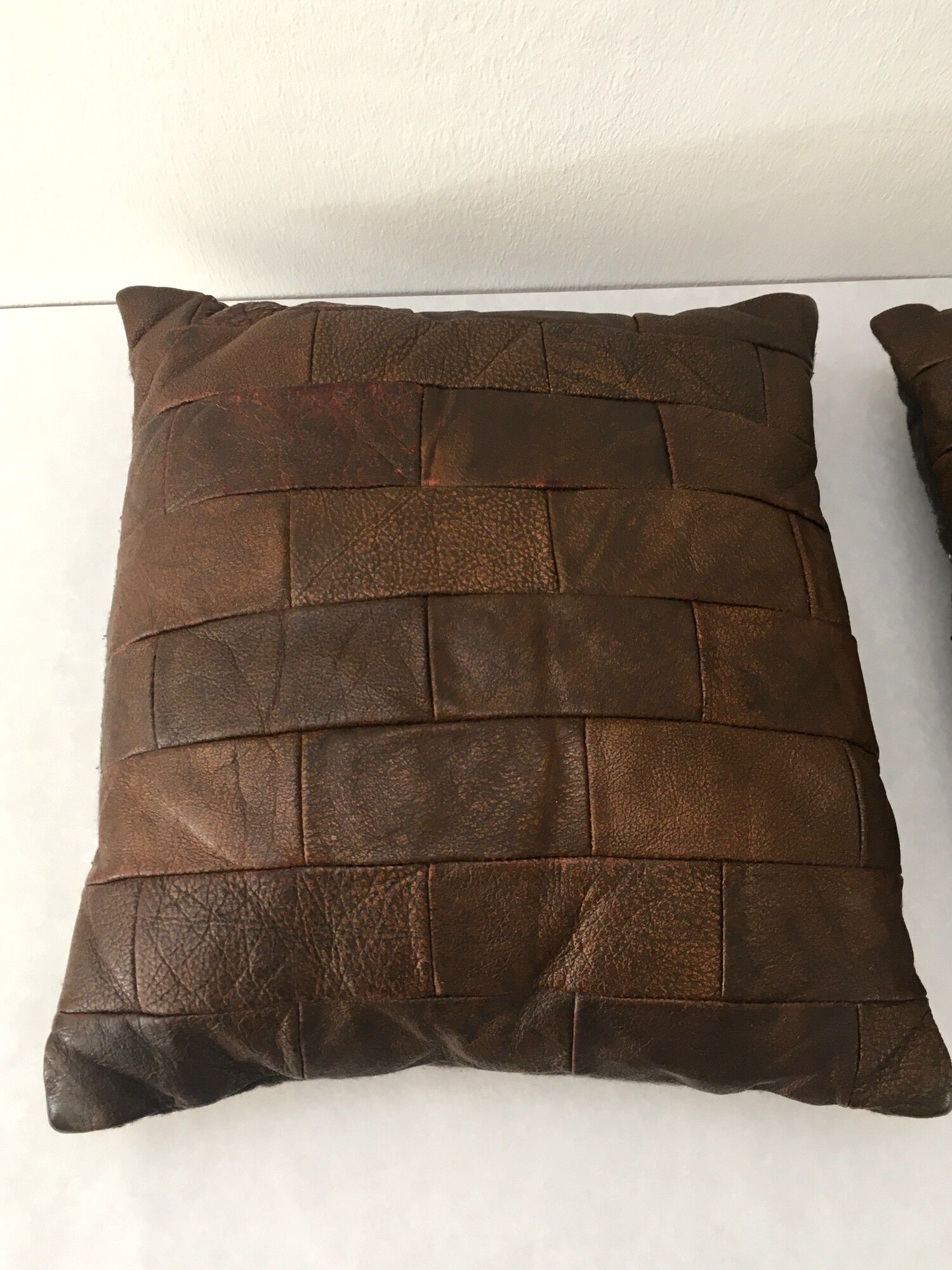 4 coussins en cuir vintage patchwork années 70