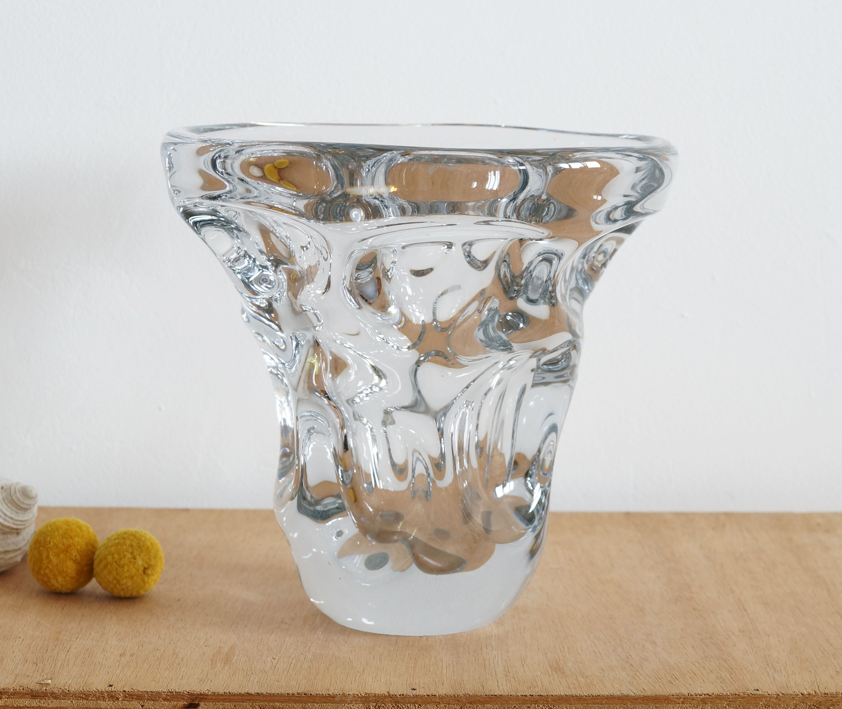 Thick crystal vase