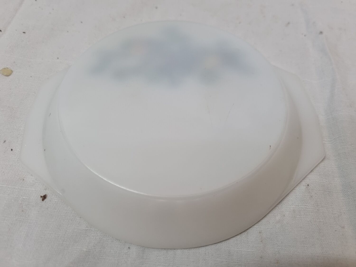Plat à œuf arcopal de 1970