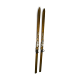 Skiing old Rossignol