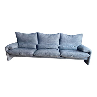 maralunga sofa by Vico Magistretti