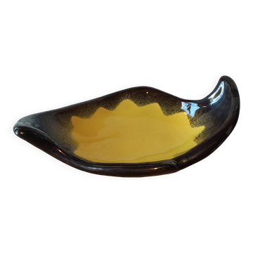 Large solar-shaped ceramic bowl, France, 1950s-1960s.