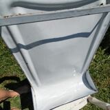 Enamelled sheet metal utensil holder