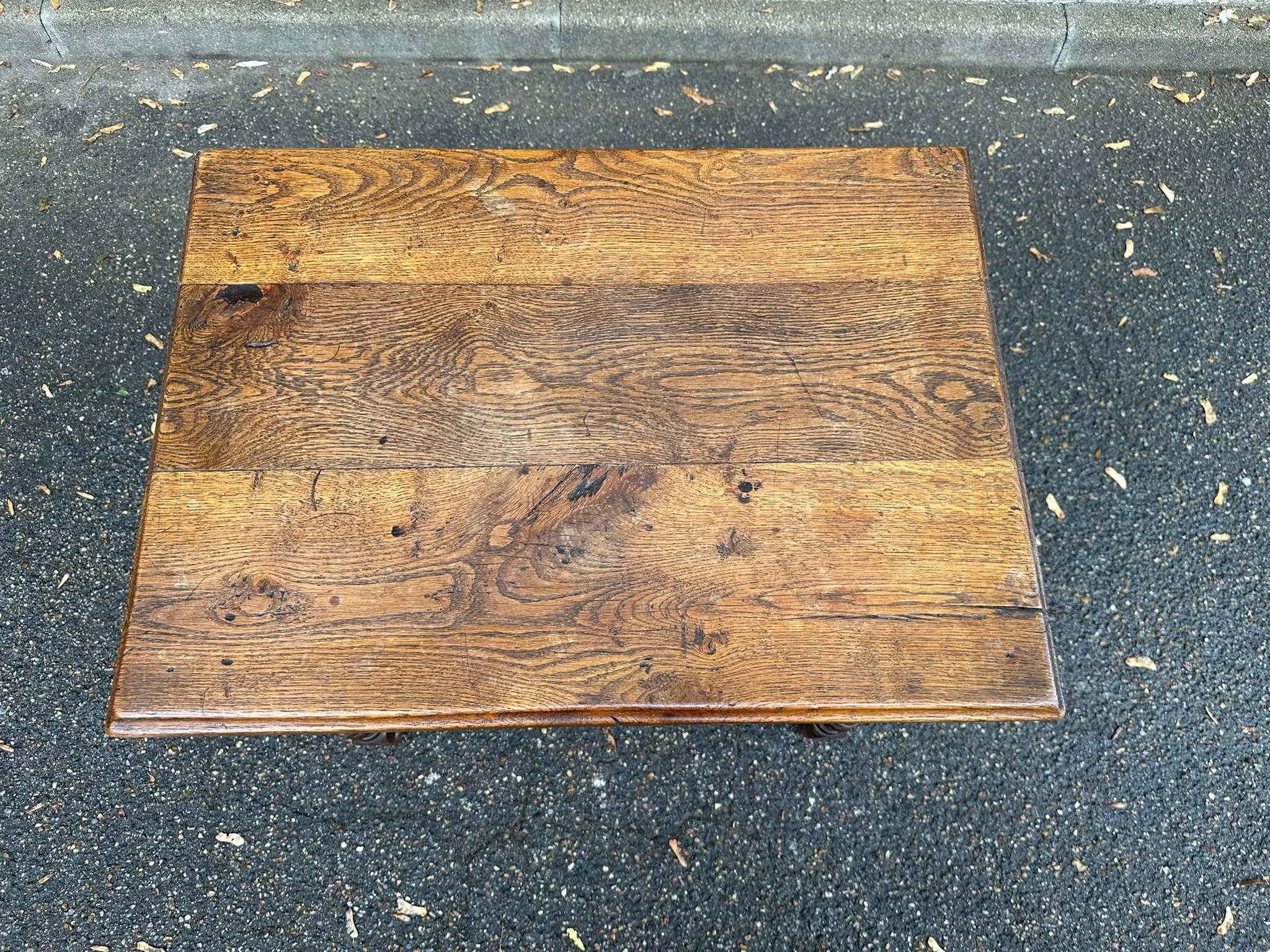 Solid walnut table in Louis XIII/Louis XIV style from the 19th century, 80x75cm.