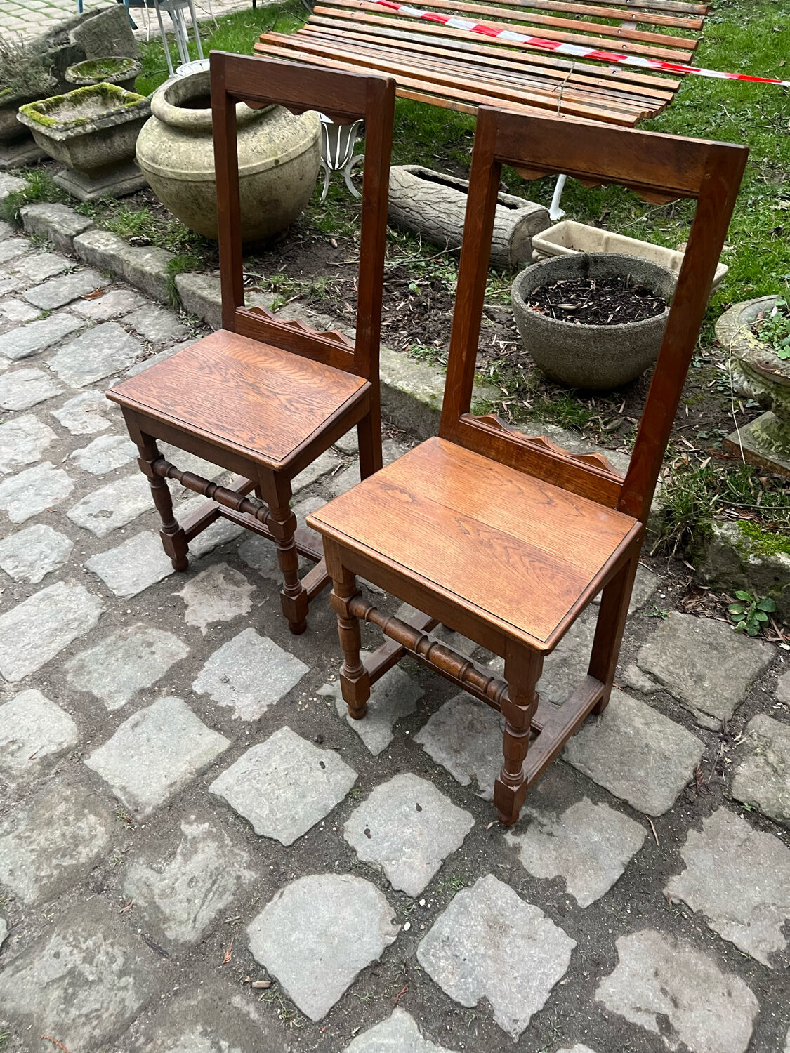 Pair of varnished mahogany bedside tables