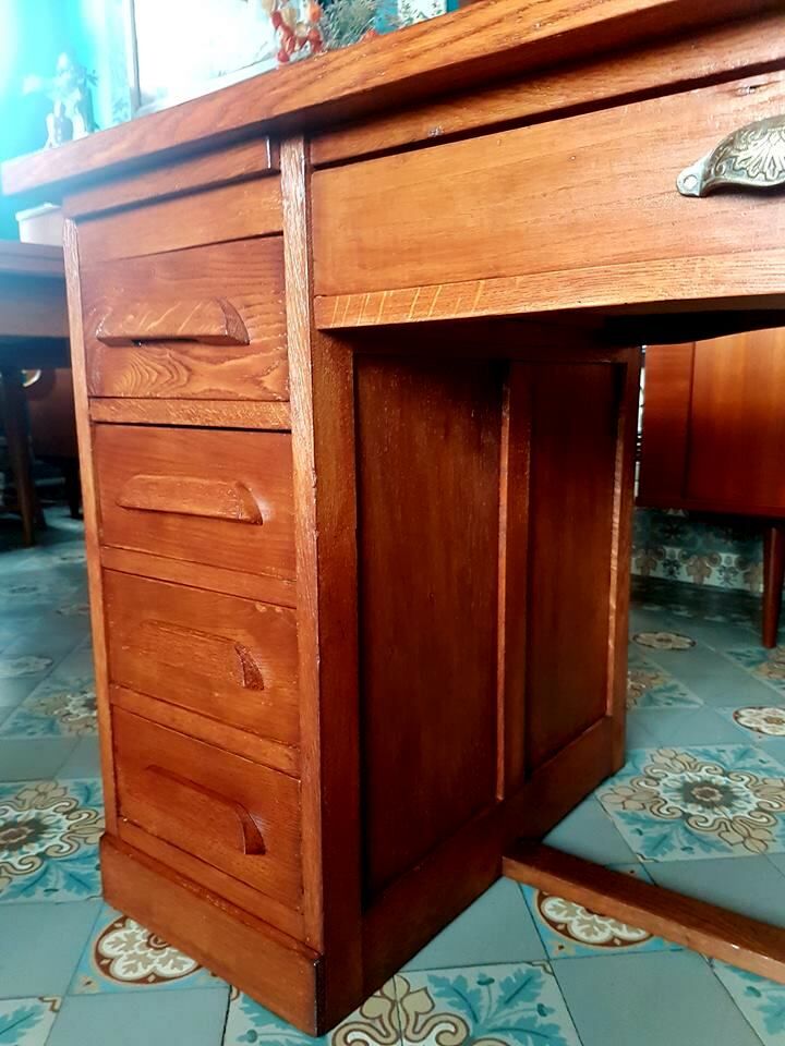 Old oak 1960 administration office