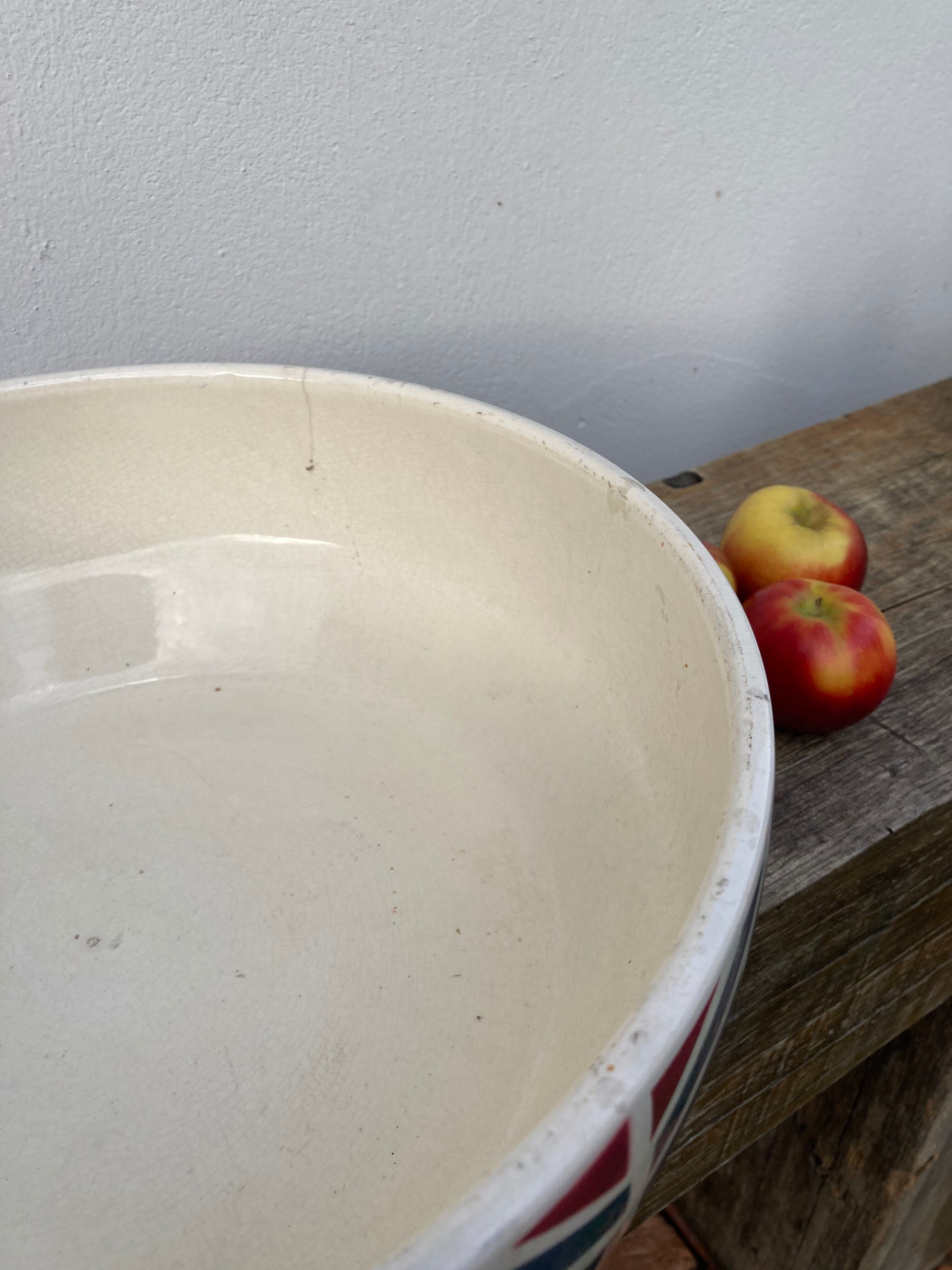 1950 old ceramic basin or empty pocket