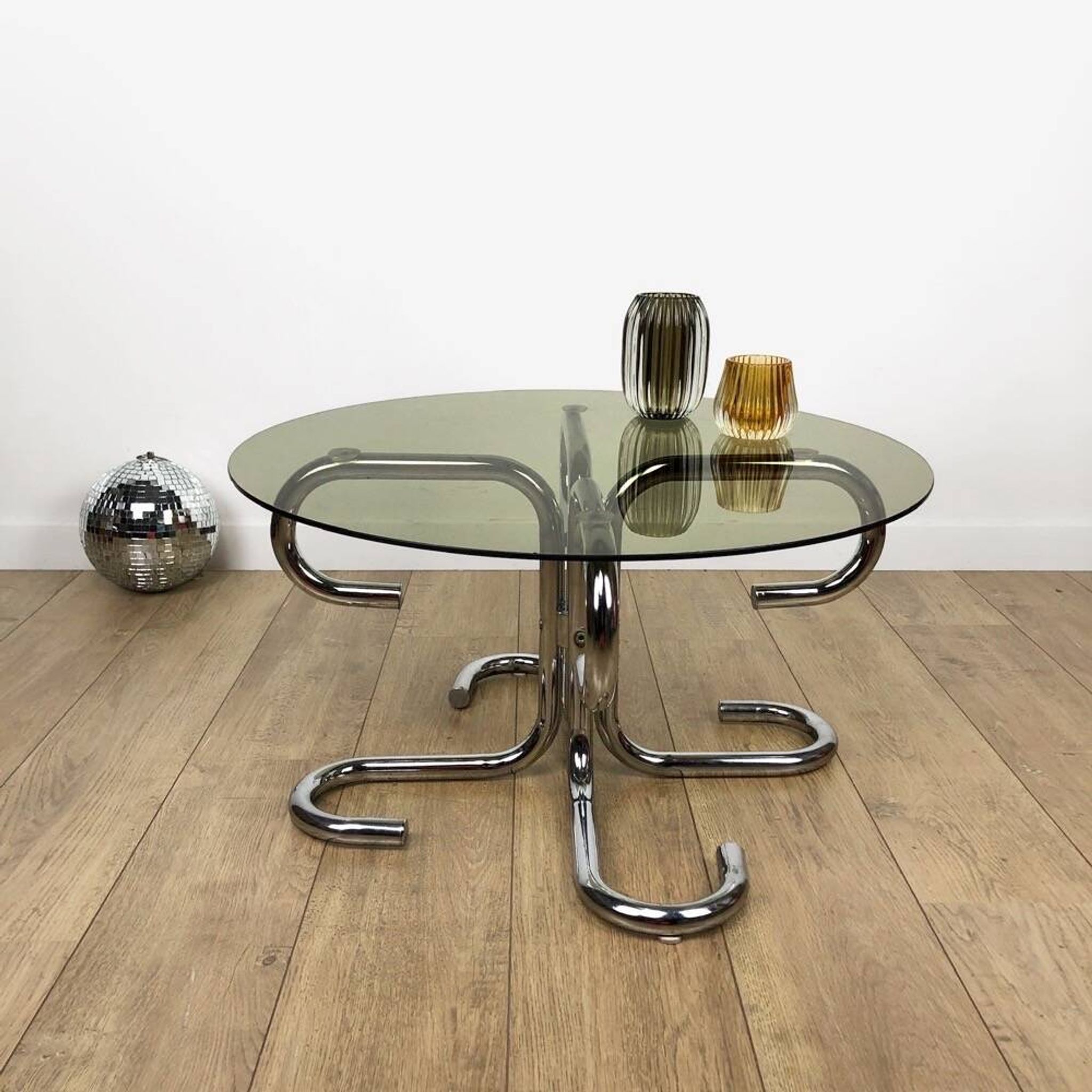 Tubular design coffee table in chrome and smoked glass, Italy, 70s